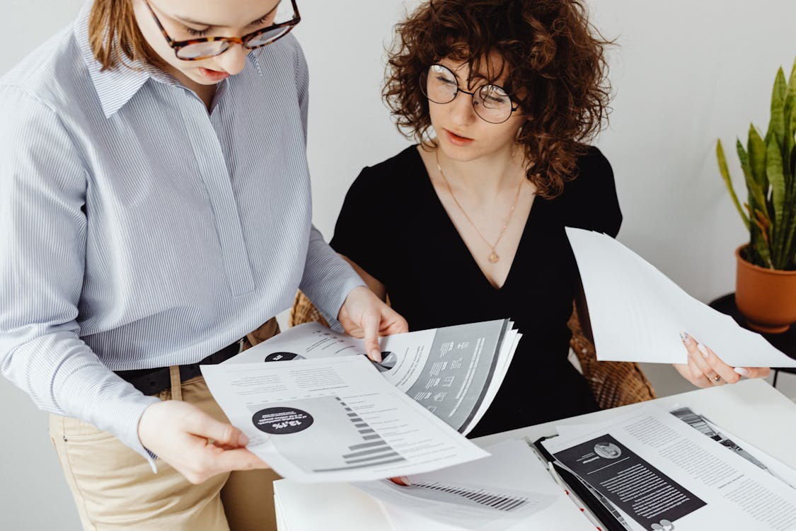 Kenson Investments digital asset specialists working on blockchain insights